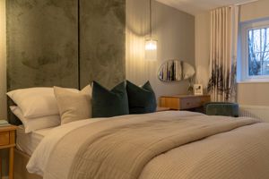 Photo 21- click for photo gallery